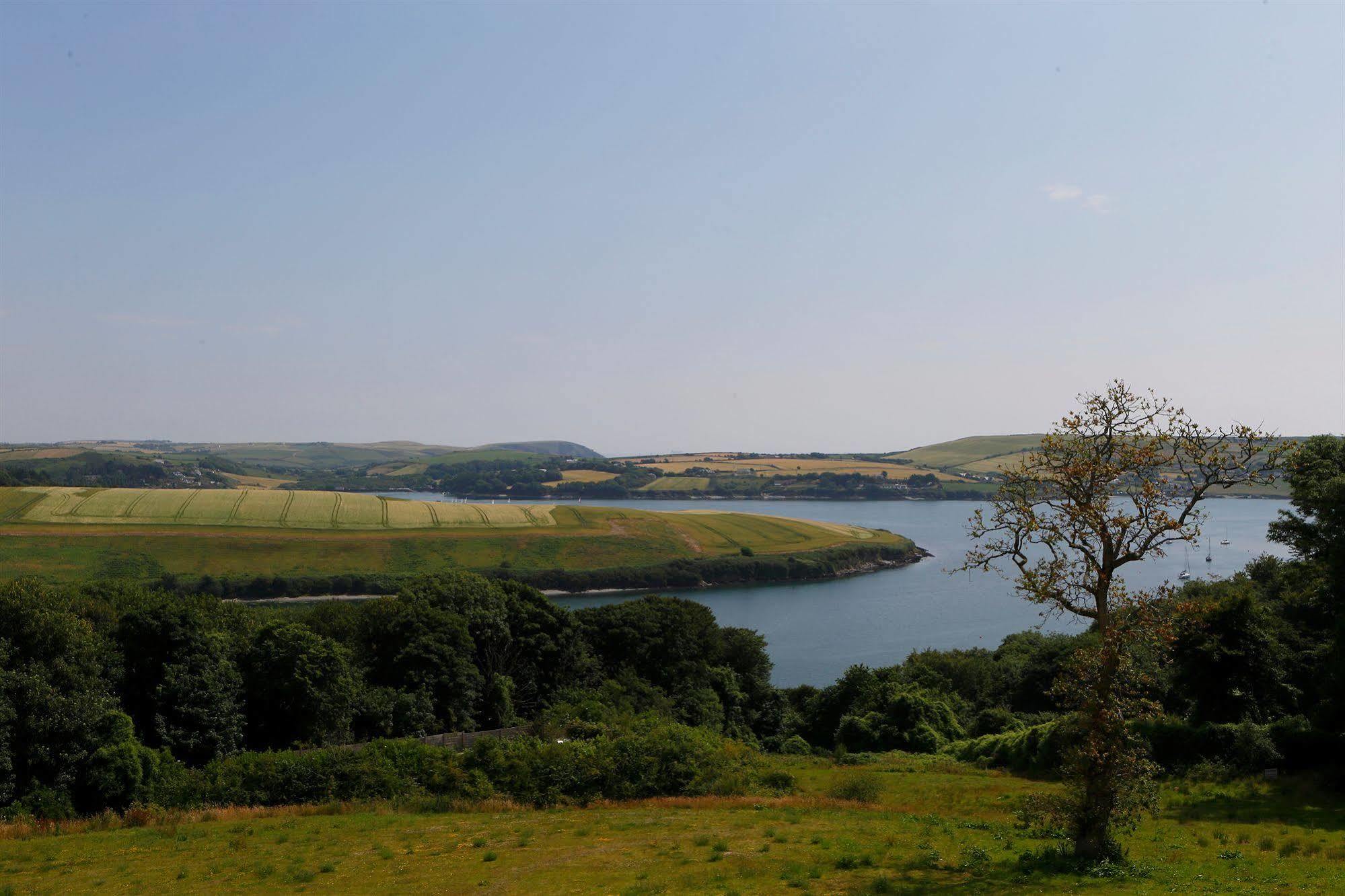 & 4* Kinsale